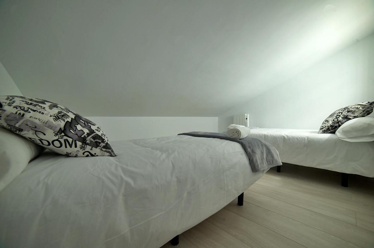 Apartamentos Barrio Humedo Catedral 2 León Exterior foto
